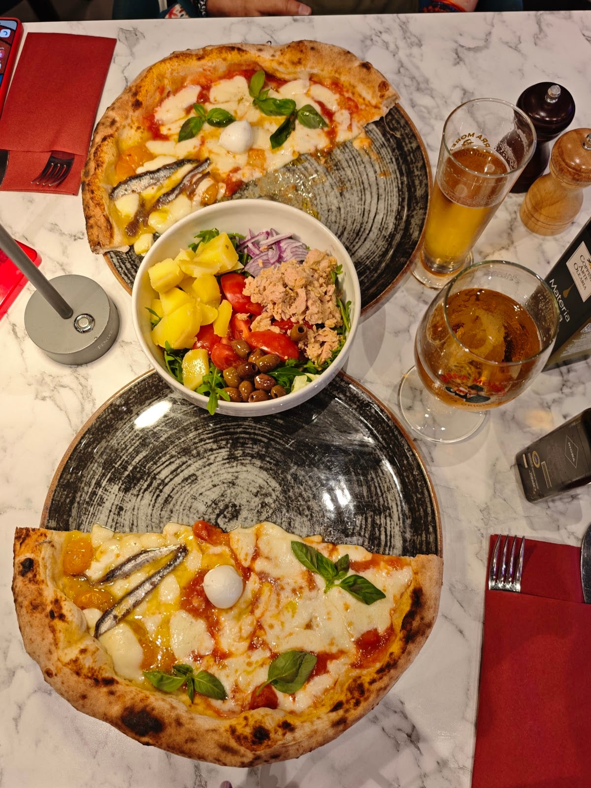 Pizza con verdure e formaggio, Insalata
